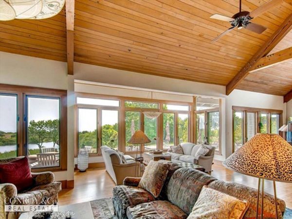 Cape Cod Home 994413