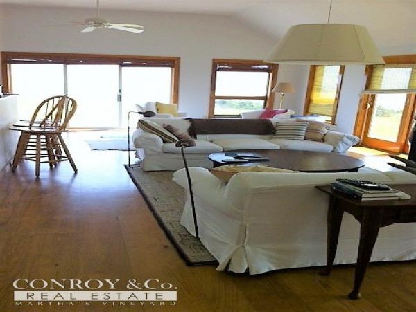 Cape Cod Home 994416