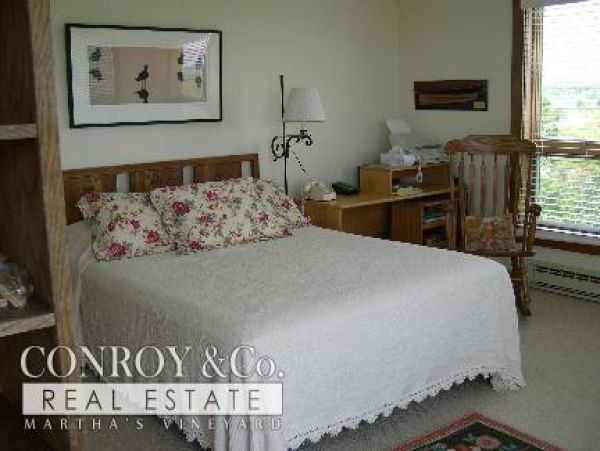 Cape Cod Home 994416