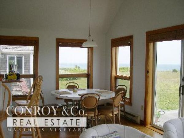 Cape Cod Home 994416