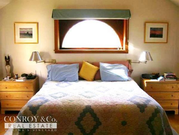Cape Cod Home 994417