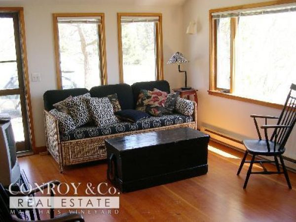 Cape Cod Home 994420