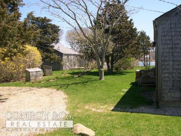 Cape Cod Home 994420