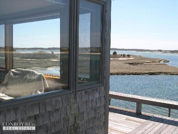 Cape Cod Home 994421