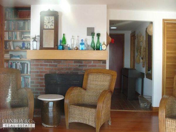 Cape Cod Home 994421