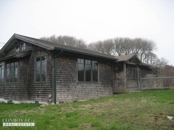 Cape Cod Home 994423