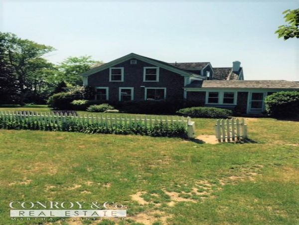 Cape Cod Home 994424