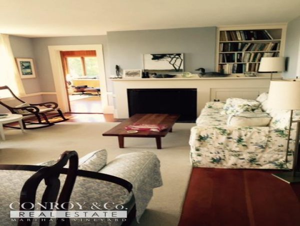 Cape Cod Home 994424