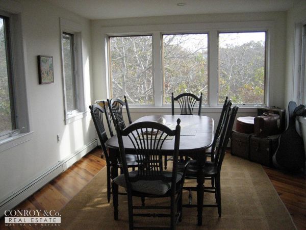 Cape Cod Home 994425