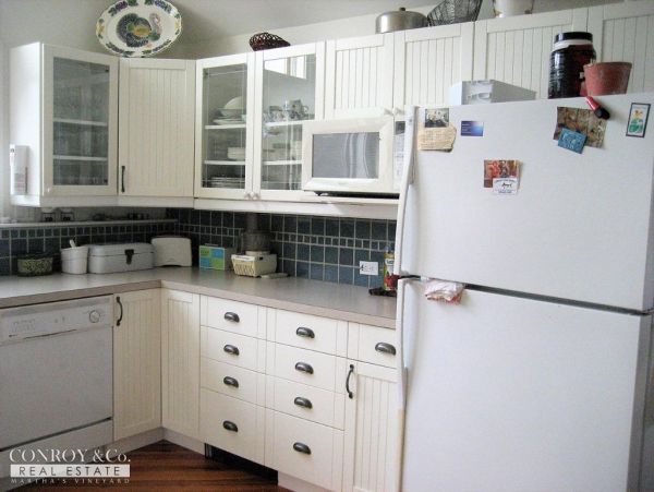 Cape Cod Home 994425