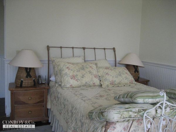 Cape Cod Home 994426