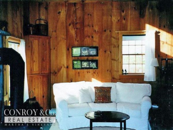 Cape Cod Home 994427