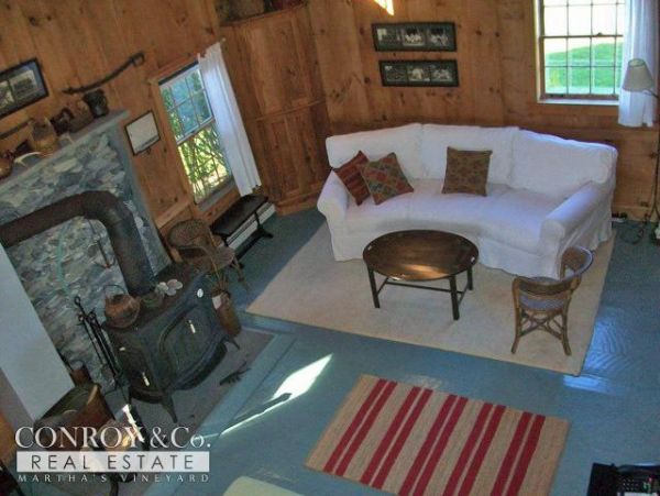 Cape Cod Home 994427