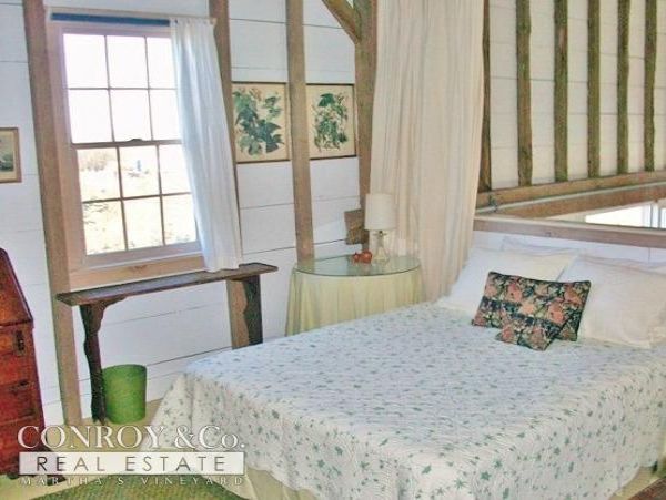 Cape Cod Home 994427