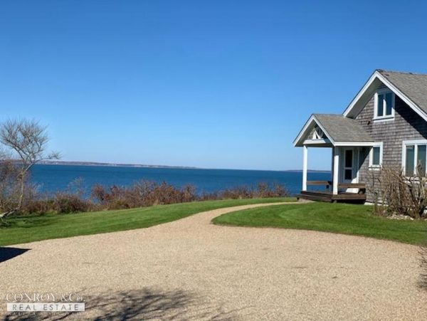 Cape Cod Home 994428