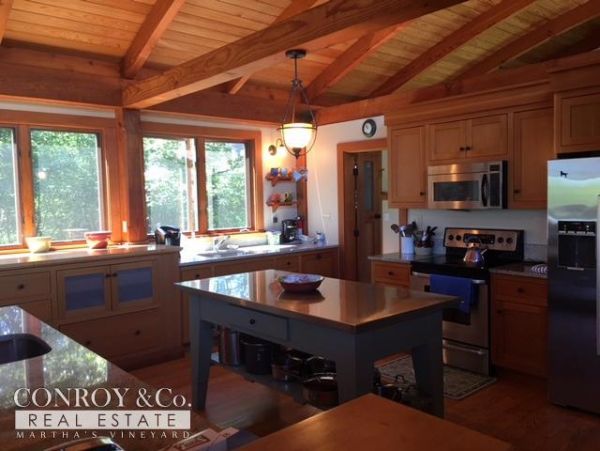 Cape Cod Home 994429