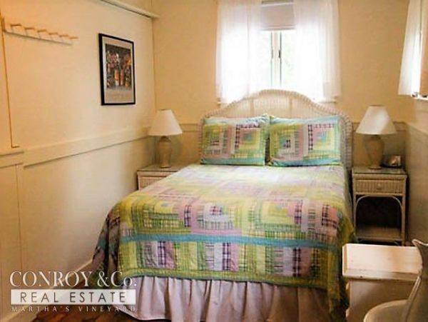 Cape Cod Home 994430