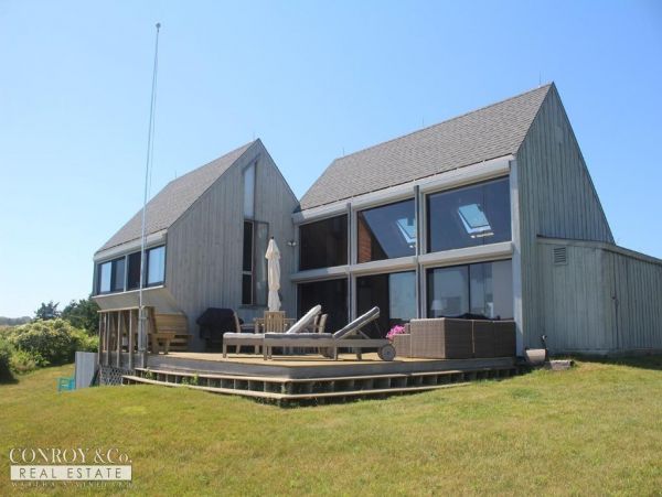 Cape Cod Home 994432