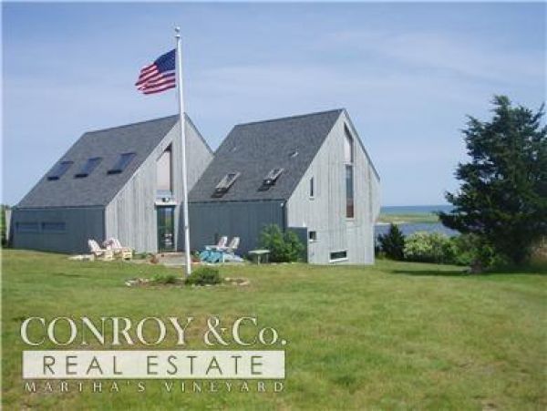 Cape Cod Home 994432