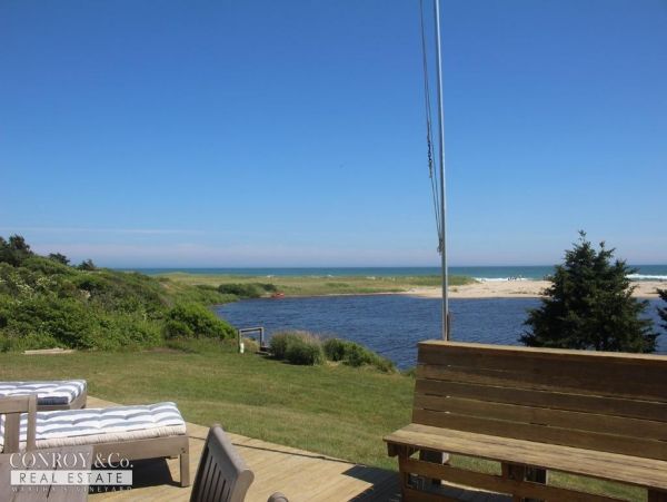 Cape Cod Home 994432