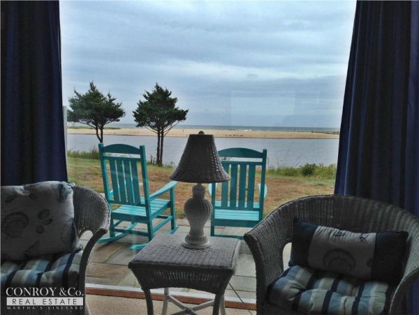 Cape Cod Home 994432