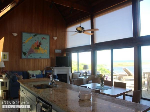 Cape Cod Home 994432
