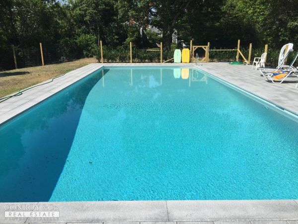 Cape Cod Home 994433