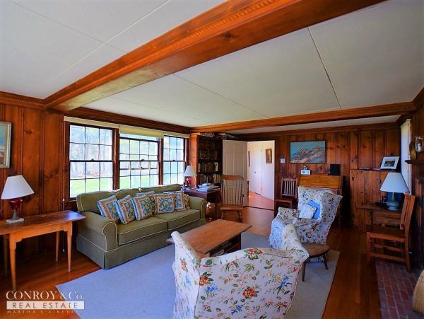 Cape Cod Home 994433