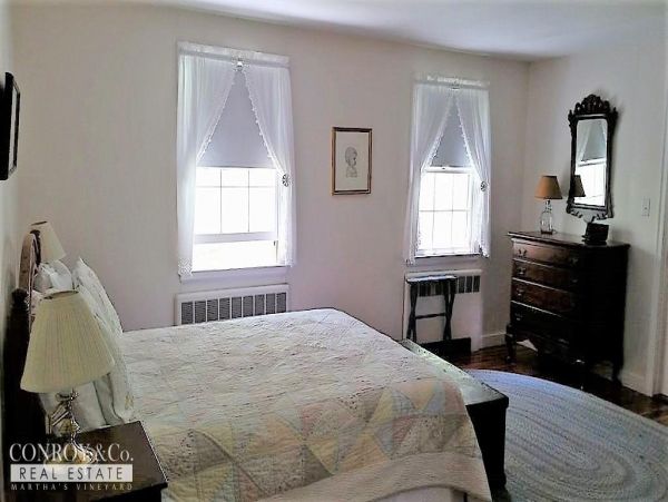 Cape Cod Home 994433
