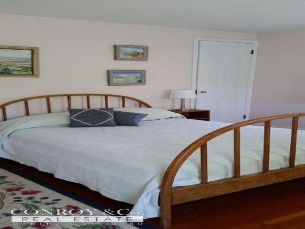 Cape Cod Home 994433