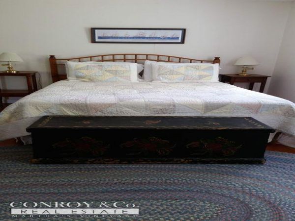 Cape Cod Home 994433