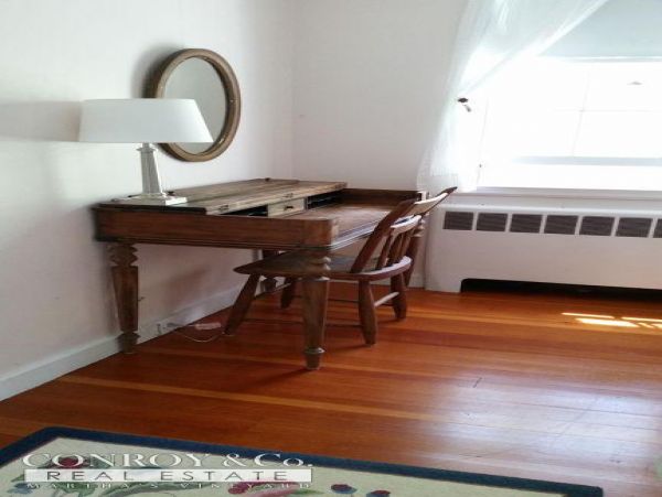 Cape Cod Home 994433