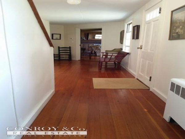 Cape Cod Home 994433