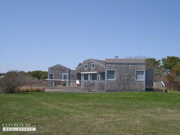 Cape Cod Home 994434