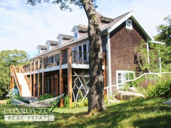 Cape Cod Home 994435