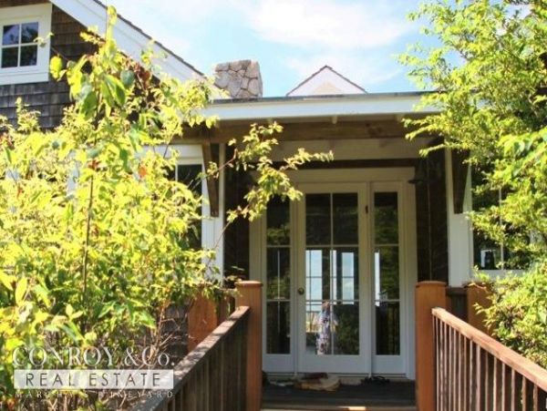 Cape Cod Home 994435