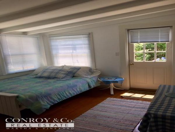 Cape Cod Home 994436