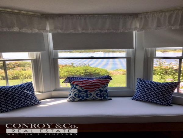 Cape Cod Home 994436