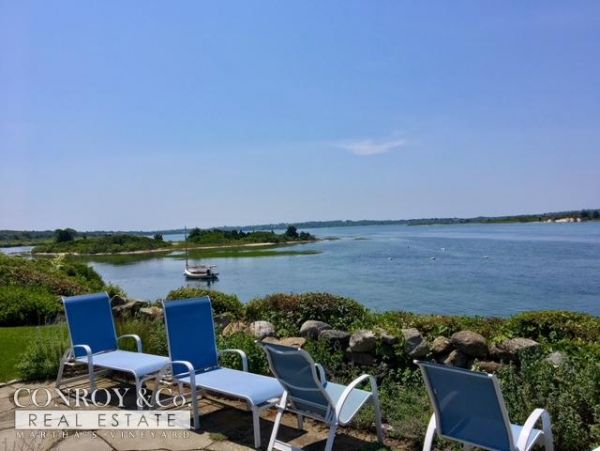 Cape Cod Home 994436