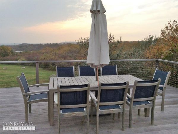 Cape Cod Home 994438