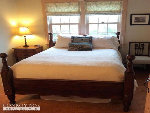 Cape Cod Home 994438