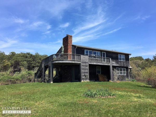 Cape Cod Home 994439