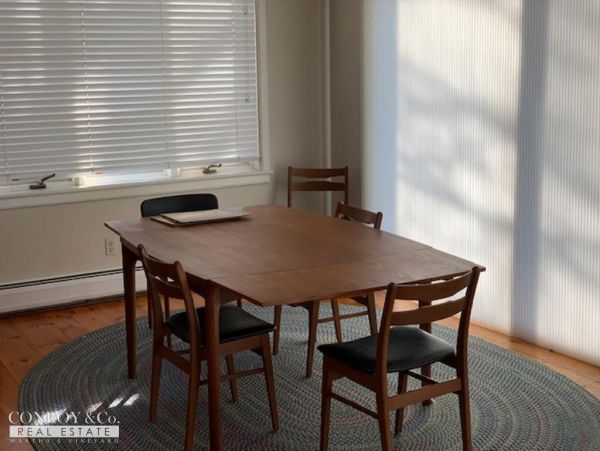 Cape Cod Home 994440