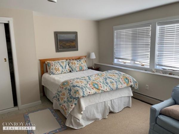 Cape Cod Home 994440
