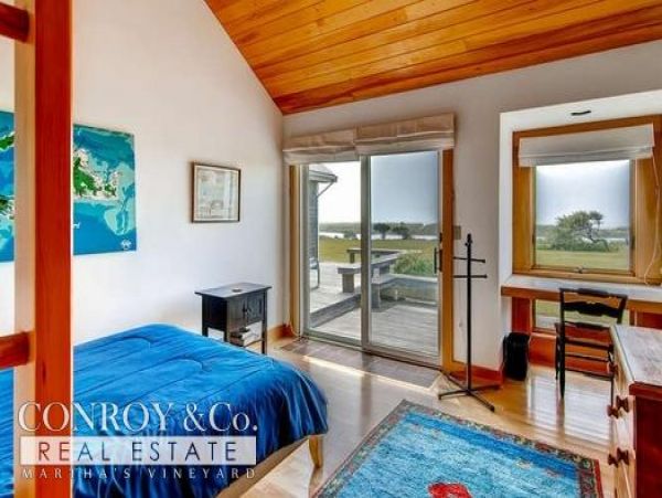 Cape Cod Home 994441