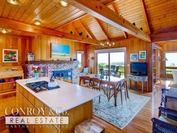 Cape Cod Home 994441