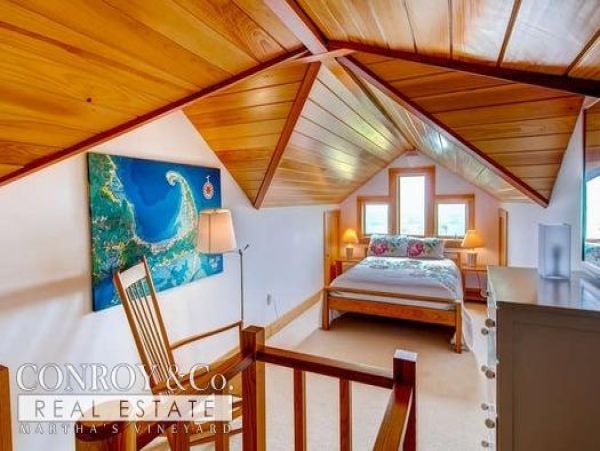 Cape Cod Home 994441