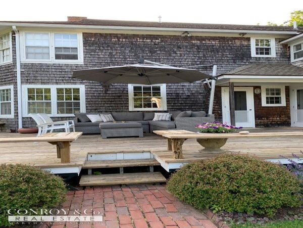 Cape Cod Home 994442
