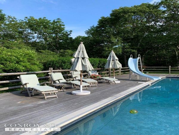 Cape Cod Home 994442