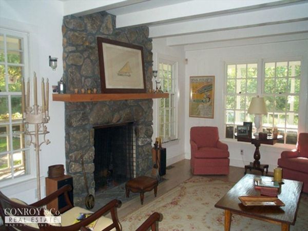 Cape Cod Home 994442